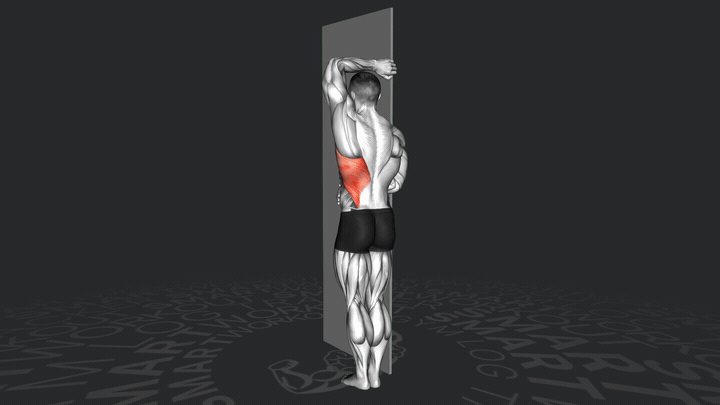 Растяжка боковых мышц стоя